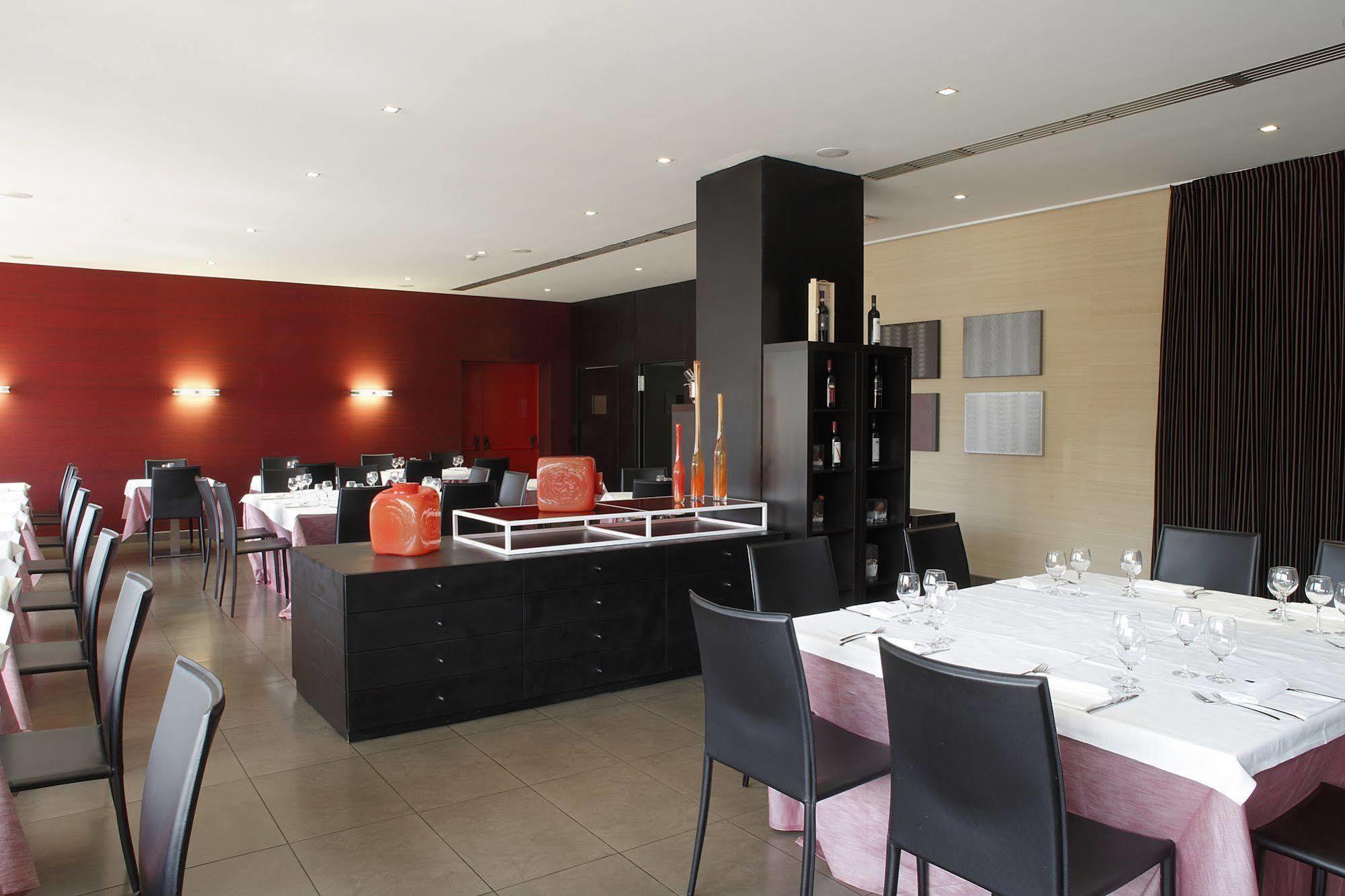 Ac Hotel Padova By Marriott Exterior photo